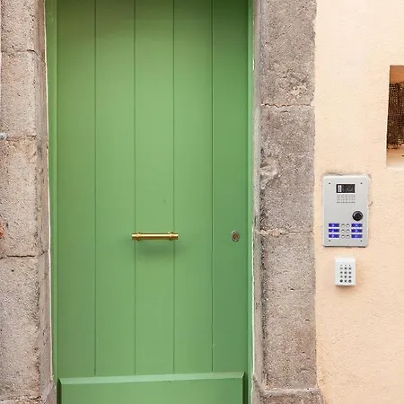 Roche 4 * Тулон